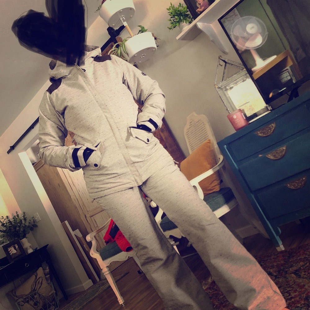 686 ski/snowboard jacket and pants